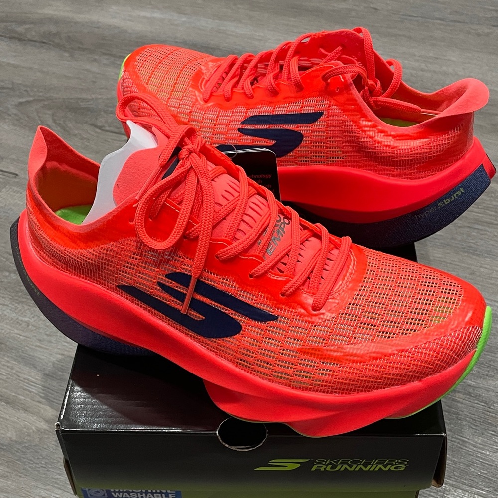 Skechers Aero Tempo Running Shoe